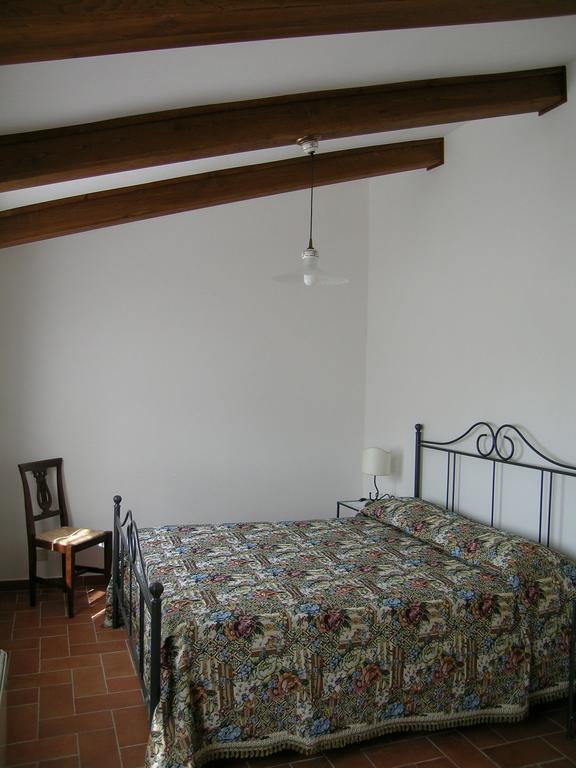 Agriturismo Podere Ossaia Cortona Bilik gambar